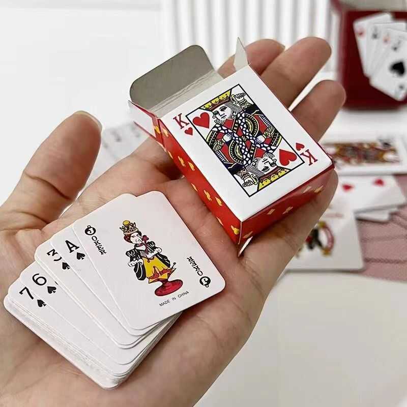 便携迷你超Q可爱的小扑克牌