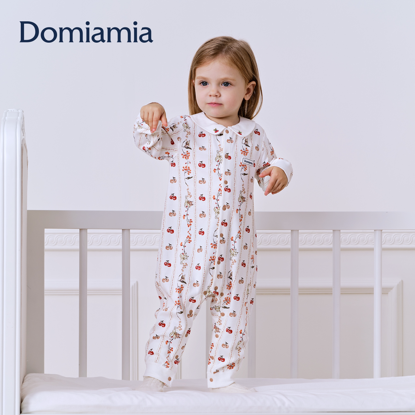Domiamia女宝宝连体衣婴儿衣服26新款百天满月小月龄a类哈衣爬服图片