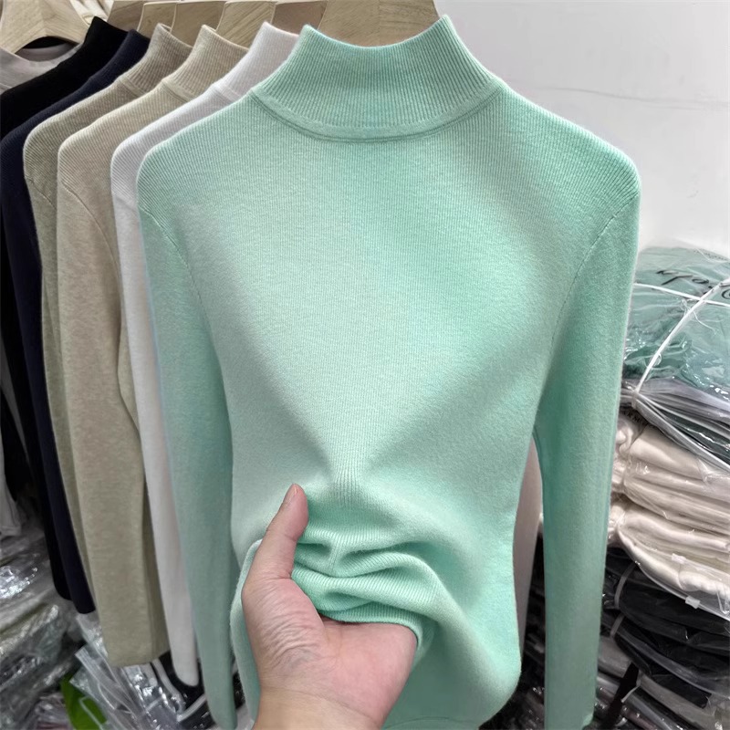 洋气薄荷绿半高领软糯套头针织衫