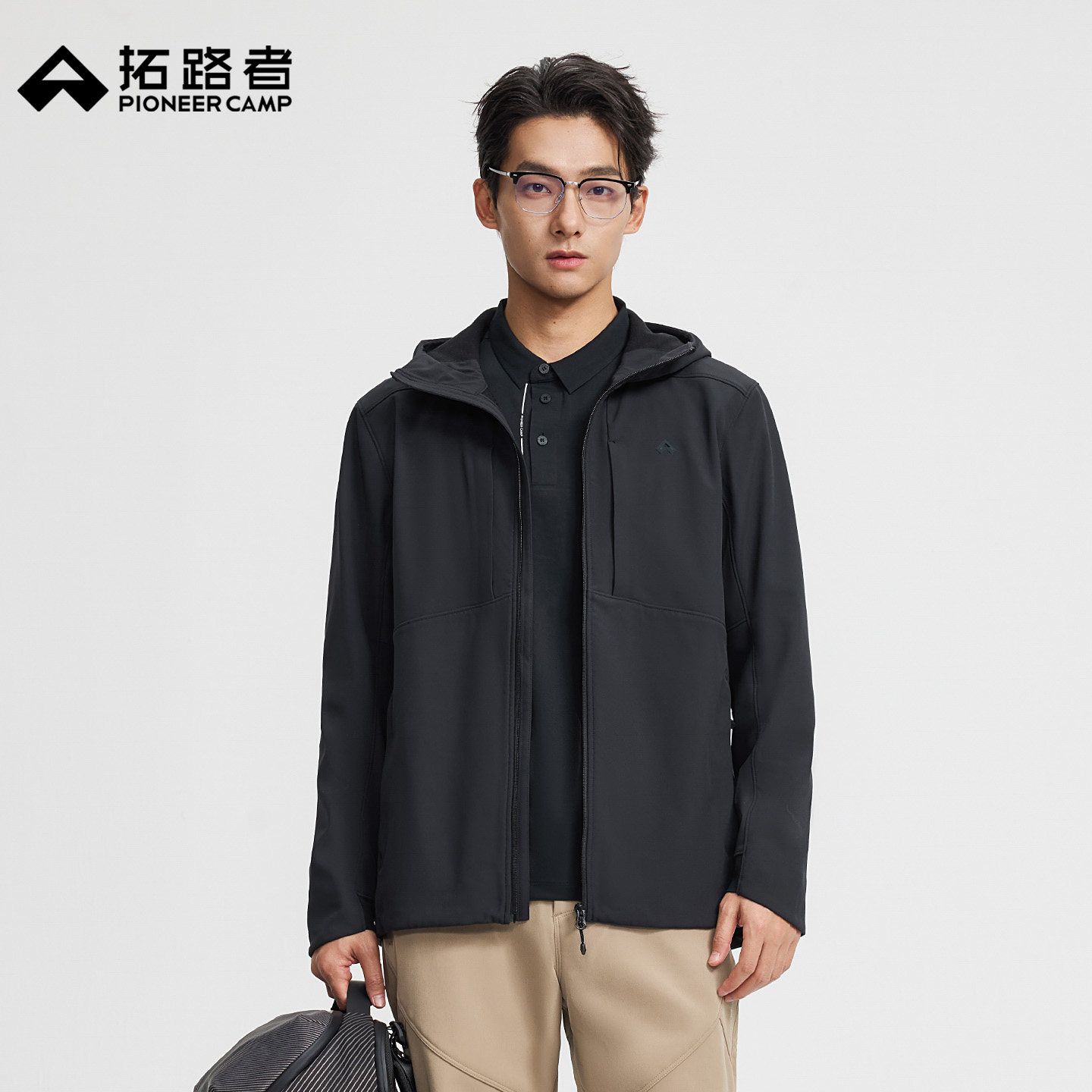拓路者新款城市户外经典四袋软壳衣男士春季连帽防风拒水夹克外套