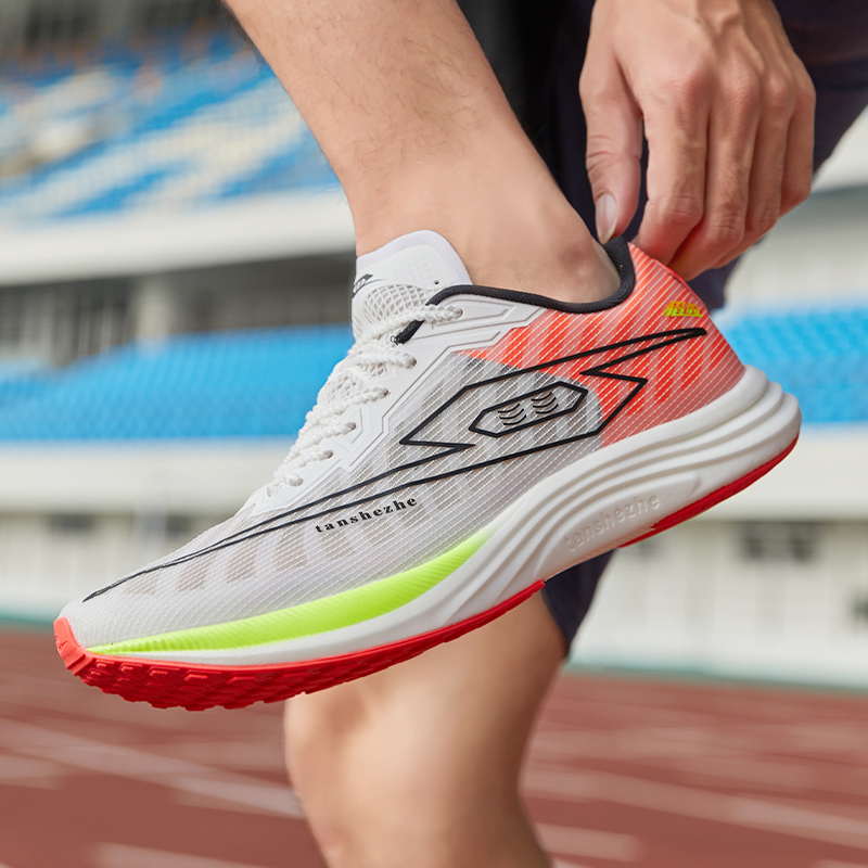 弹射者全掌PEBA缓震助推跑鞋