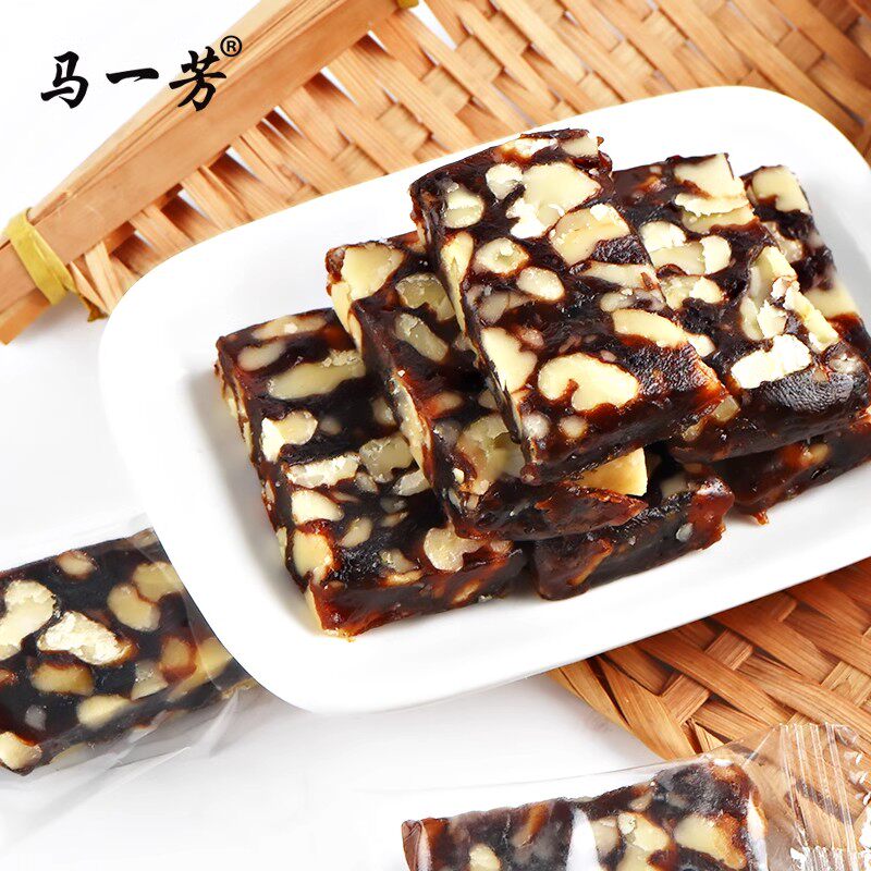 马一芳新疆红枣泥核桃仁糕点原味枣夹核桃枣餐派休闲零食网红坚果