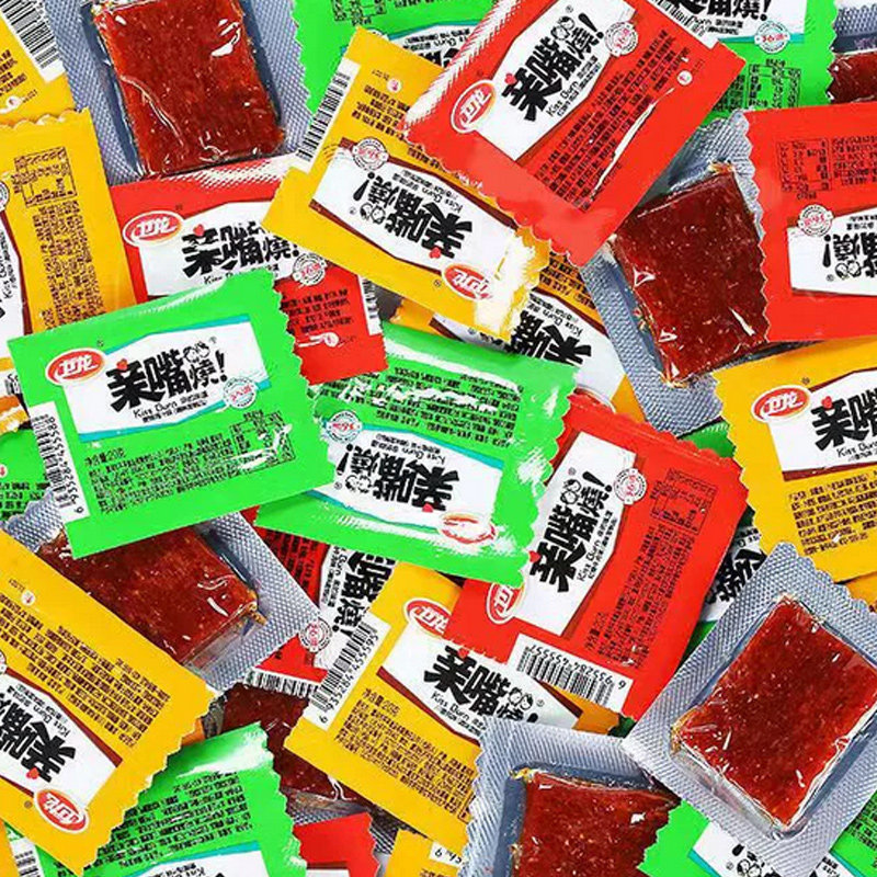 卫龙亲嘴烧辣条小包装混合口味网红零食小吃大刀肉小面筋散装怀旧