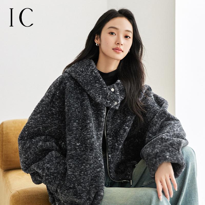 IC法式复古仿皮毛一体外套
