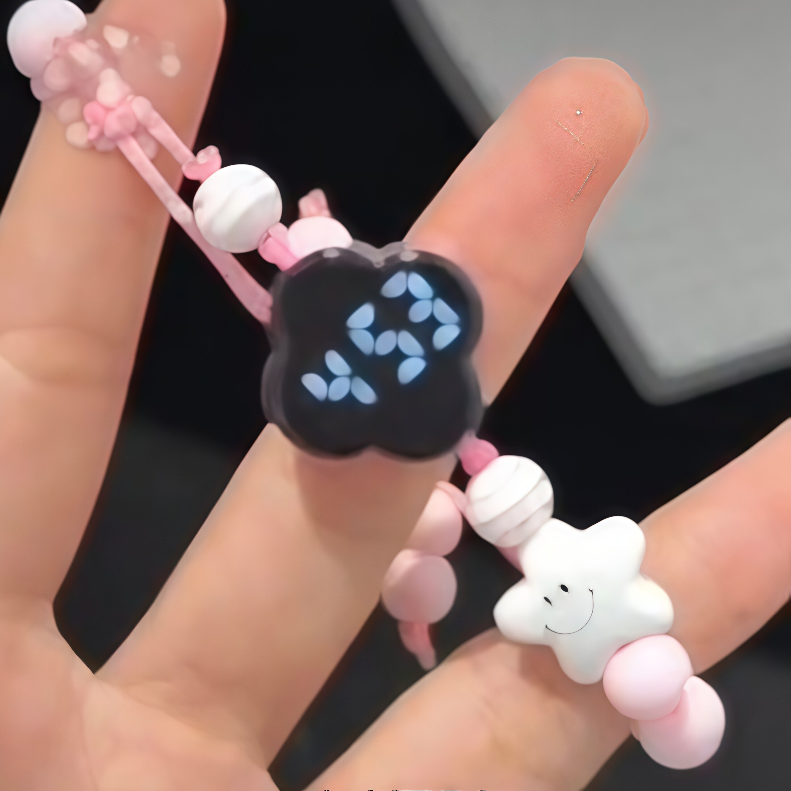 星星串珠电子手表女高中学生甜美清新夜光显白闺蜜手链表小众款