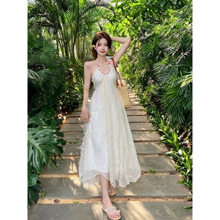初恋露背挂脖吊带连衣裙仙女夏季 茶歇法式 超仙海边度假沙滩长裙子