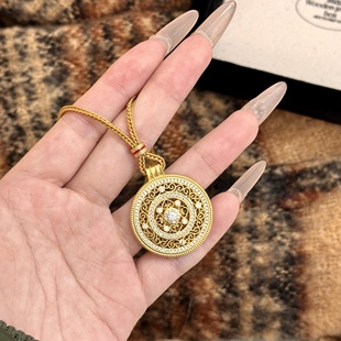 金店韦雪同款古法金色八宝罗盘编绳项链女百搭高级感长款毛衣链