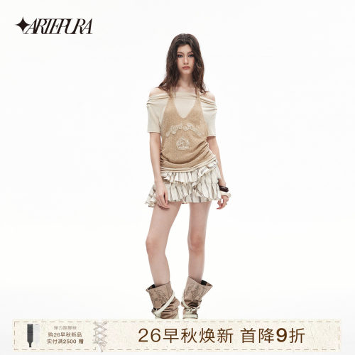 ARTEPURA假两件撞色绣花上衣