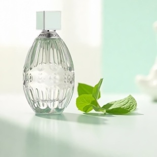 jimmychoo香水吉米·周杏花春雨柠檬蛋糕同名甘露耀我之夜