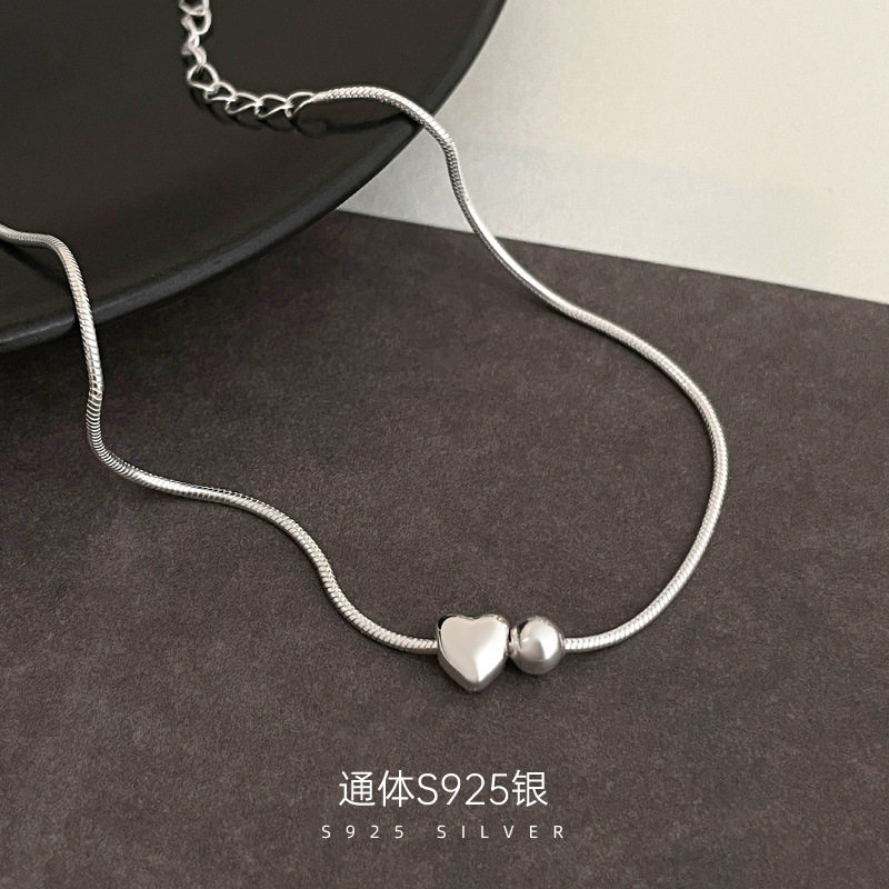 高级感S925银简约爱心圆珠蛇骨手