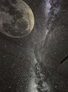 网红爆款星空灯USB迷你投影仪小夜灯灯光卧室睡眠星空氛围灯