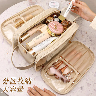 日本化妆包女2025新款高端大容量便携式分区旅行化妆品洗漱收纳