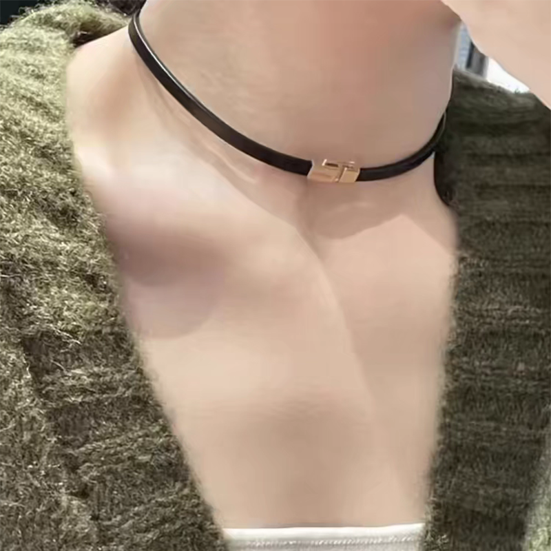 欧美个性简约方形黑色皮绳项链