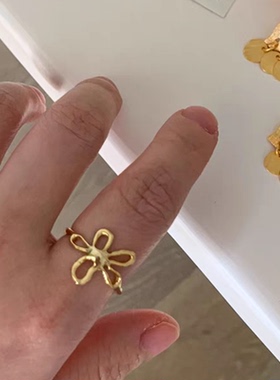 韩国小众简约缕空花朵开口戒指