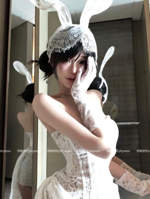 你脸好红shyness-纯白花嫁-性感蕾丝绑带修身网纱抹胸包臀短裙