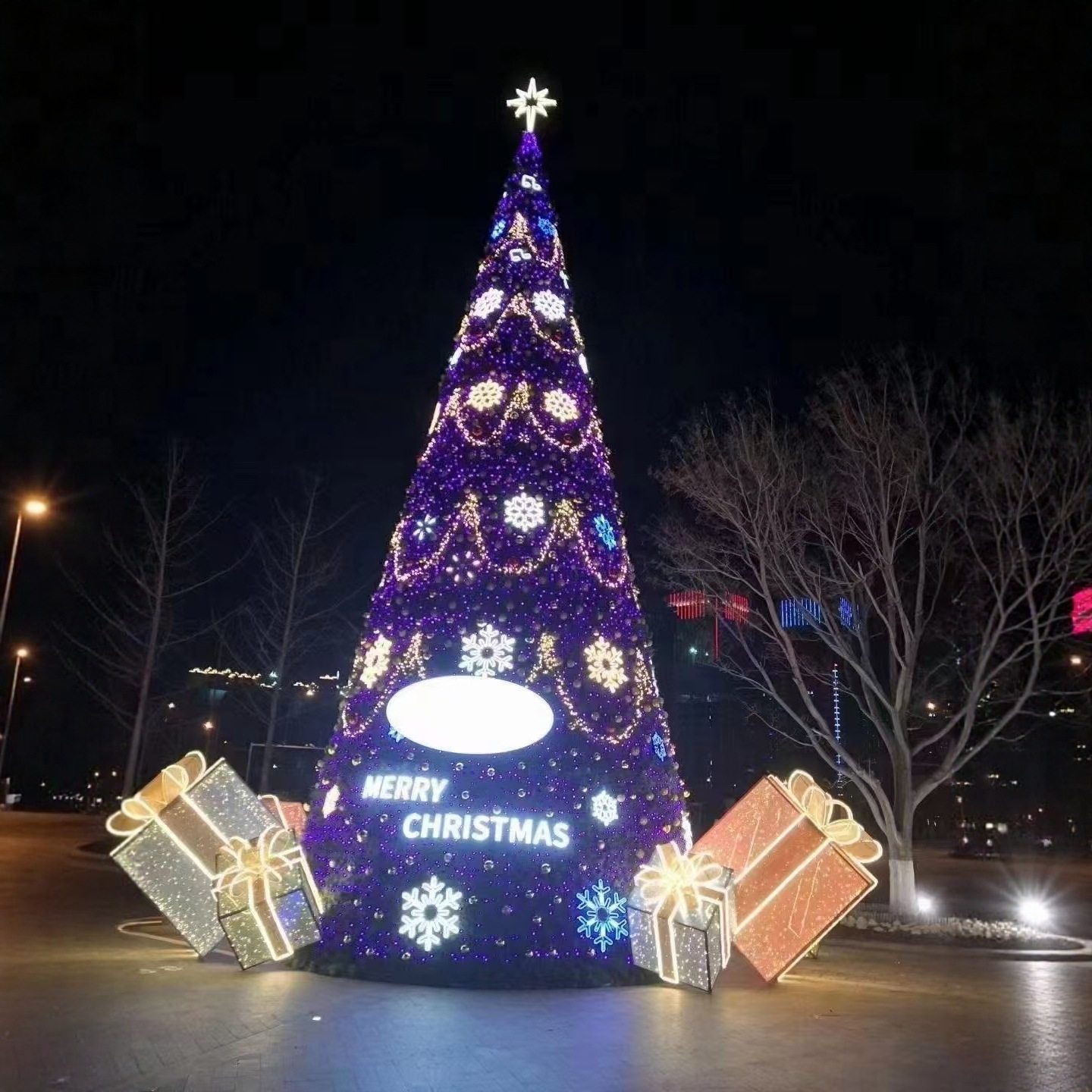 广场大型发光圣诞布置 发光字广场圣诞树led灯框架落地框架圣诞树