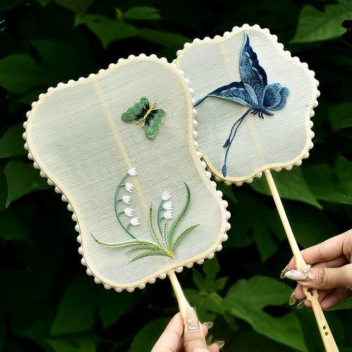 蝶恋花刺绣扇子（含蚕茧）