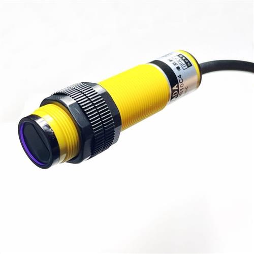 M18漫反射红外光电开关E3F-Ds10C4 C2 10P1Npn三线限位传感器
