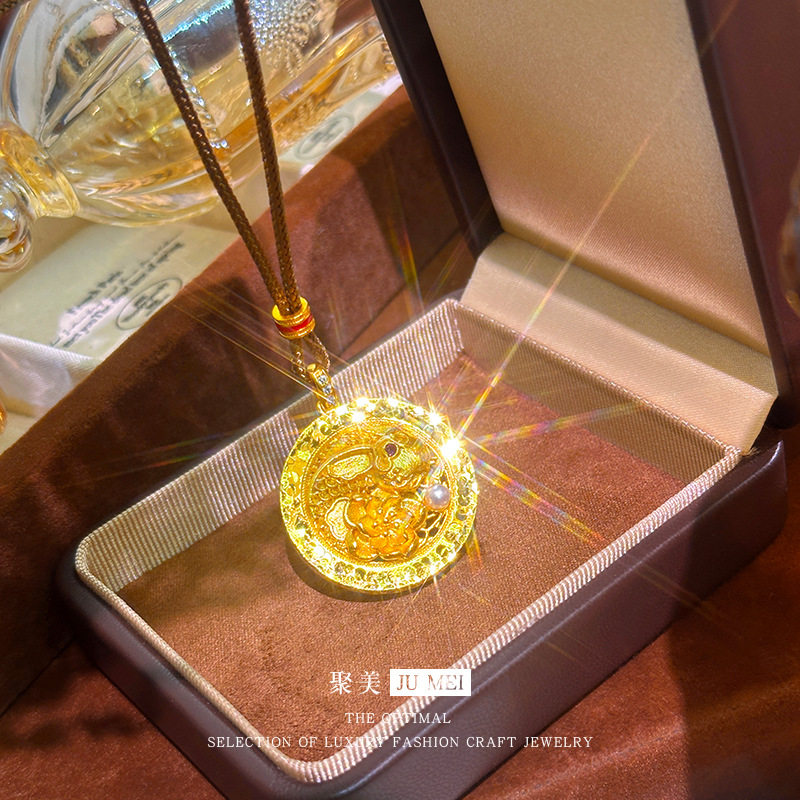 新款越南沙金爆闪碎冰纹锦鲤莲花圆盘毛衣链仿真金色挂坠女送礼