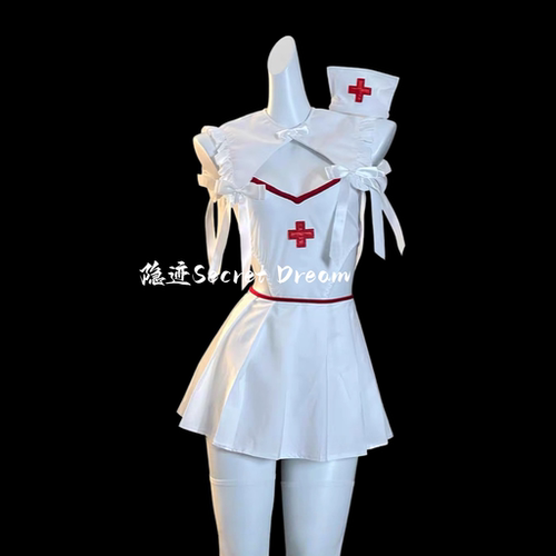隐迹纯欲风cos小护士角色扮演连体衣女清纯性感甜欲百褶裙qqny