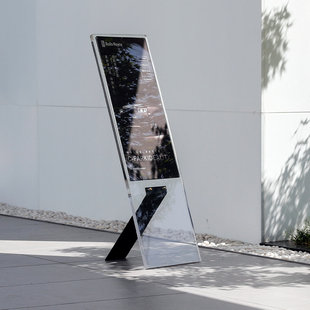 现代简约高端展示牌海报宣传可更换画面透明亚克力不锈钢定制