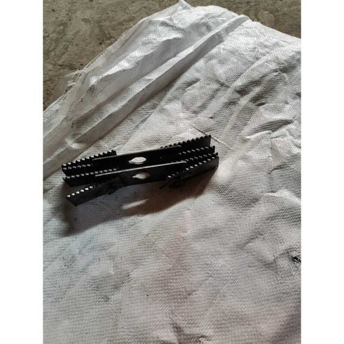定制粉碎机配件20型26锤片刀式磨盘c爪齿机头150型玉米磨粉机磨片