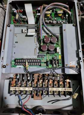 日立L300P系列变频器 2B027368 原装拆机，应该是