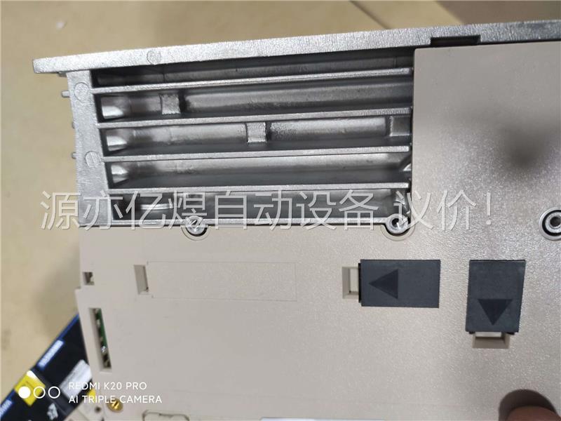 安川伺服驱动器7系200W，SGD7S-1R6A00A。拆机(议价)
