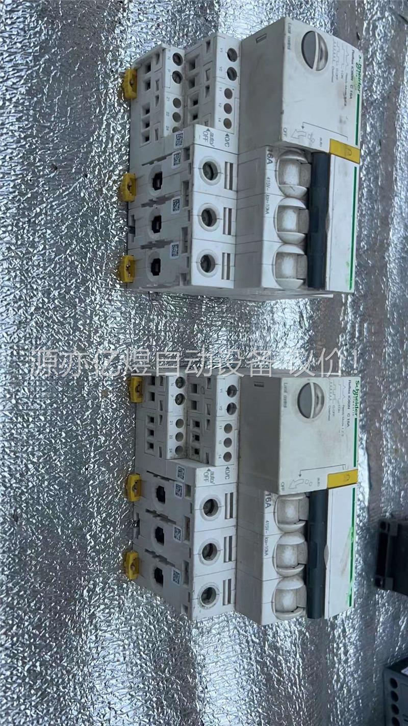 施耐德集成控制断路器 Reflex iC60N 3P C(议价)