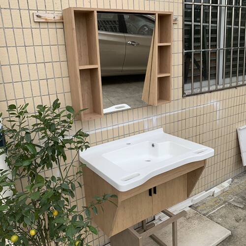 铝合金适老家具带扶手800mm挂式浴室柜镜子可调斜度柜体斜边设计