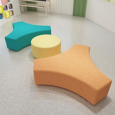 早教中心培训班大厅家长接待休息等候区异形创意字母幼儿沙发组合