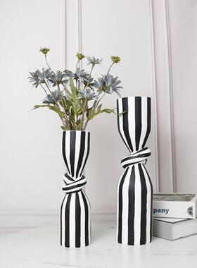 北欧现代简约家居创意花器摆件家居样板间客厅电视柜桌面装饰花瓶