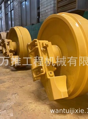 推土机 D375A-5 引导轮总成 195-30-01470