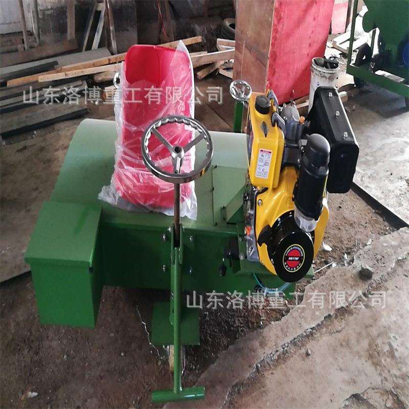 自走式草坪梳理机 座驾式电动梳草机 人造草坪刷草机 冲砂机