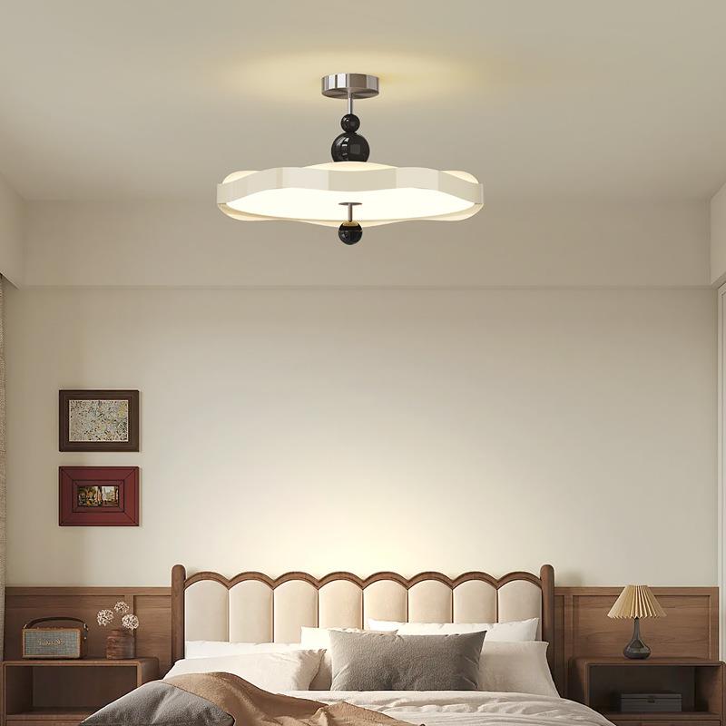 法式奶油风卧室灯吸顶灯现代简约护眼中山灯具中古复古吊灯房间灯