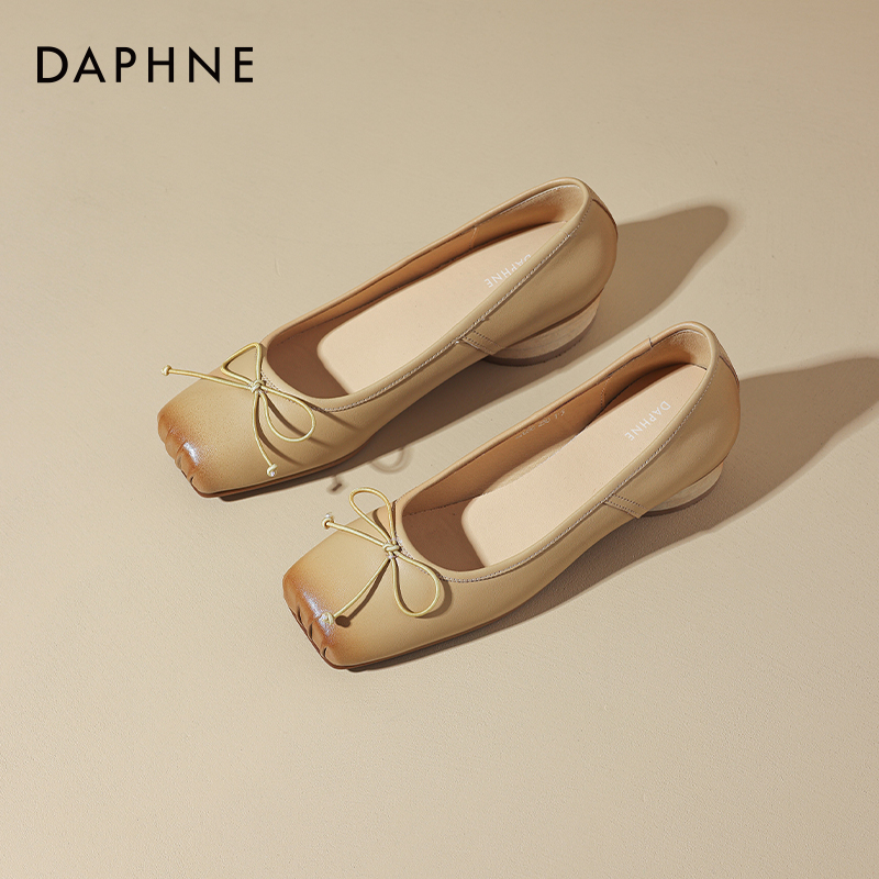 时尚低跟芭蕾鞋软底达芙妮