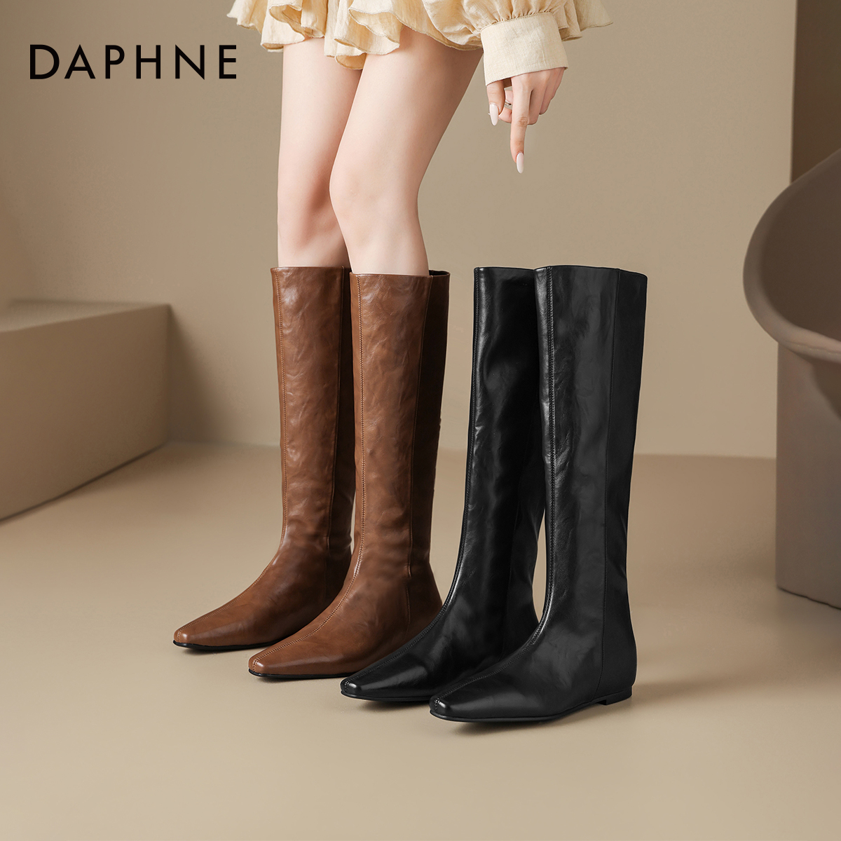 达芙妮尖头长筒靴子2025新款