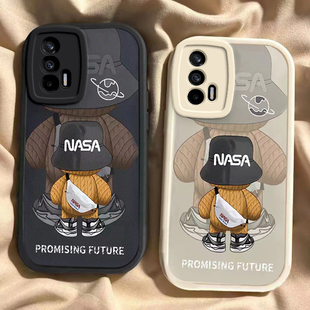 背影潮熊真我q3pro手机壳新款realmeq5i硅胶q2i/q5x全包防摔OPPO真我X7pro男女Q3S狂欢版可爱q2pro个性情侣套