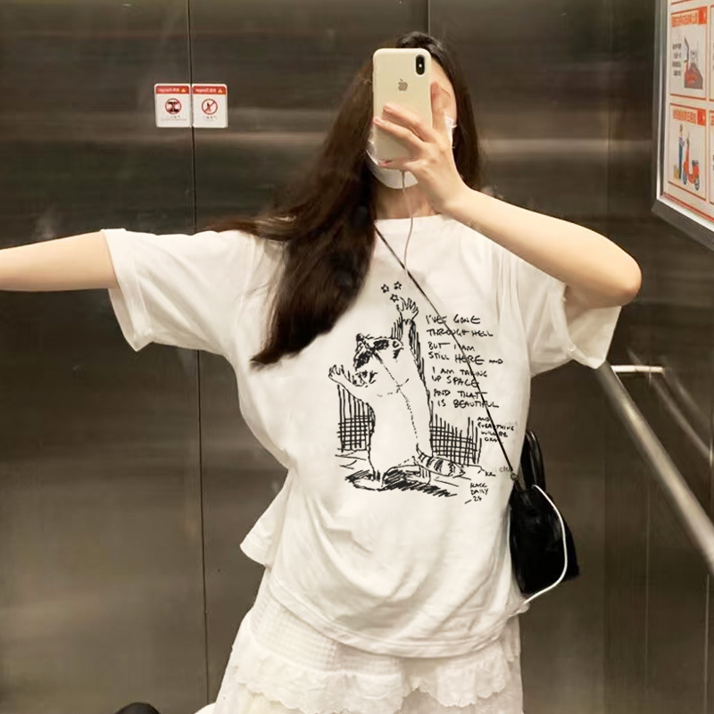 食物小偷印花女短袖T恤设计感
