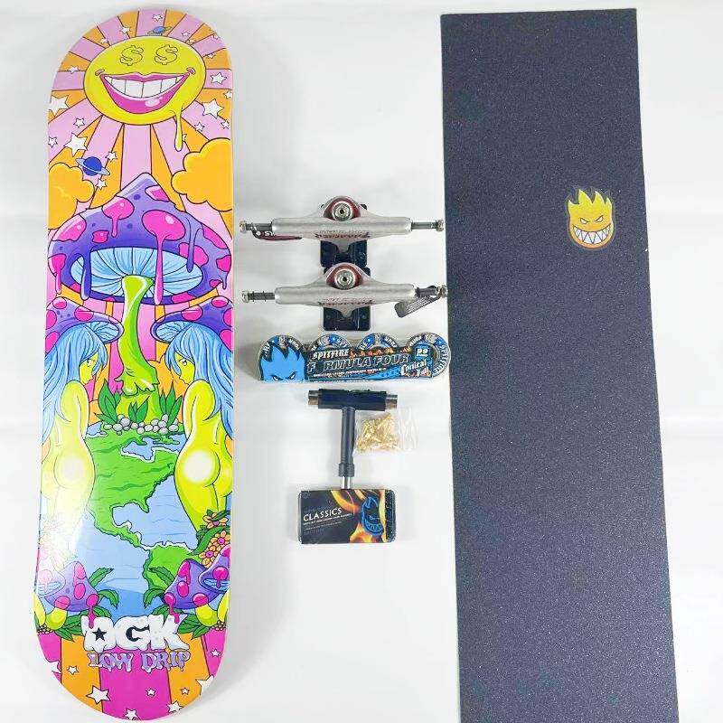 DGK双翘滑板8.0多尺寸加拿大枫木7层组装整版一套滑板小火人配件
