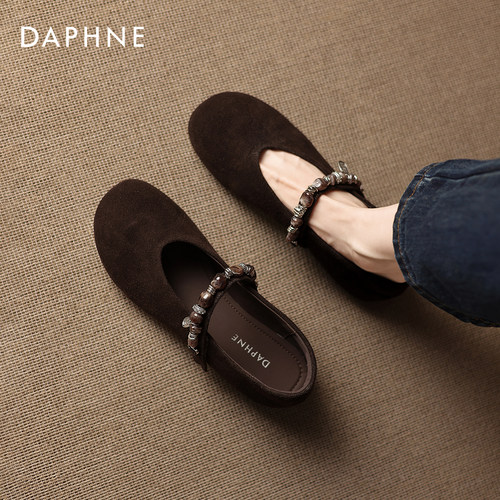达芙妮2025新款平底鞋棕色小皮鞋