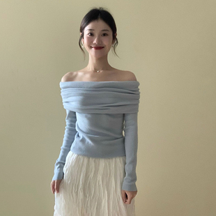 蓝色一字肩上衣女秋高级感绝美针织衫毛衣设计感小众露肩漏肩锁骨