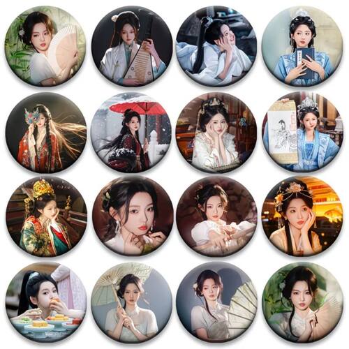 演员李柯以国风写真周边