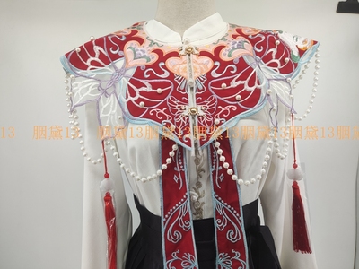 香蝴蝶飞舞新款冬季原创明制云肩红白色百搭单卖兔重工刺绣