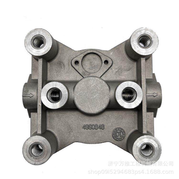 PC400-7 机油滤芯座 6251-71-7100 6D125机油滤芯座