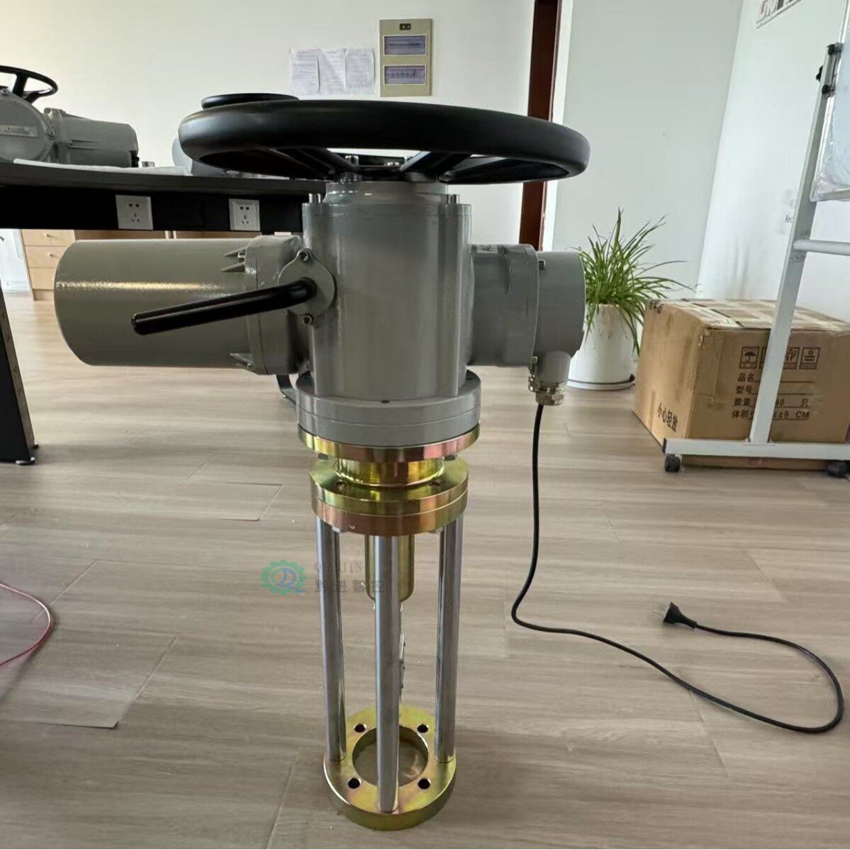 水处理智能开关型电动执行器DZW90手电两用AC380V远程就地控制