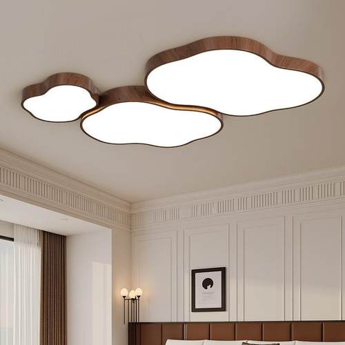 全光谱客厅灯北欧云朵胡桃木色吸顶灯中古护眼卧室灯客厅led主灯