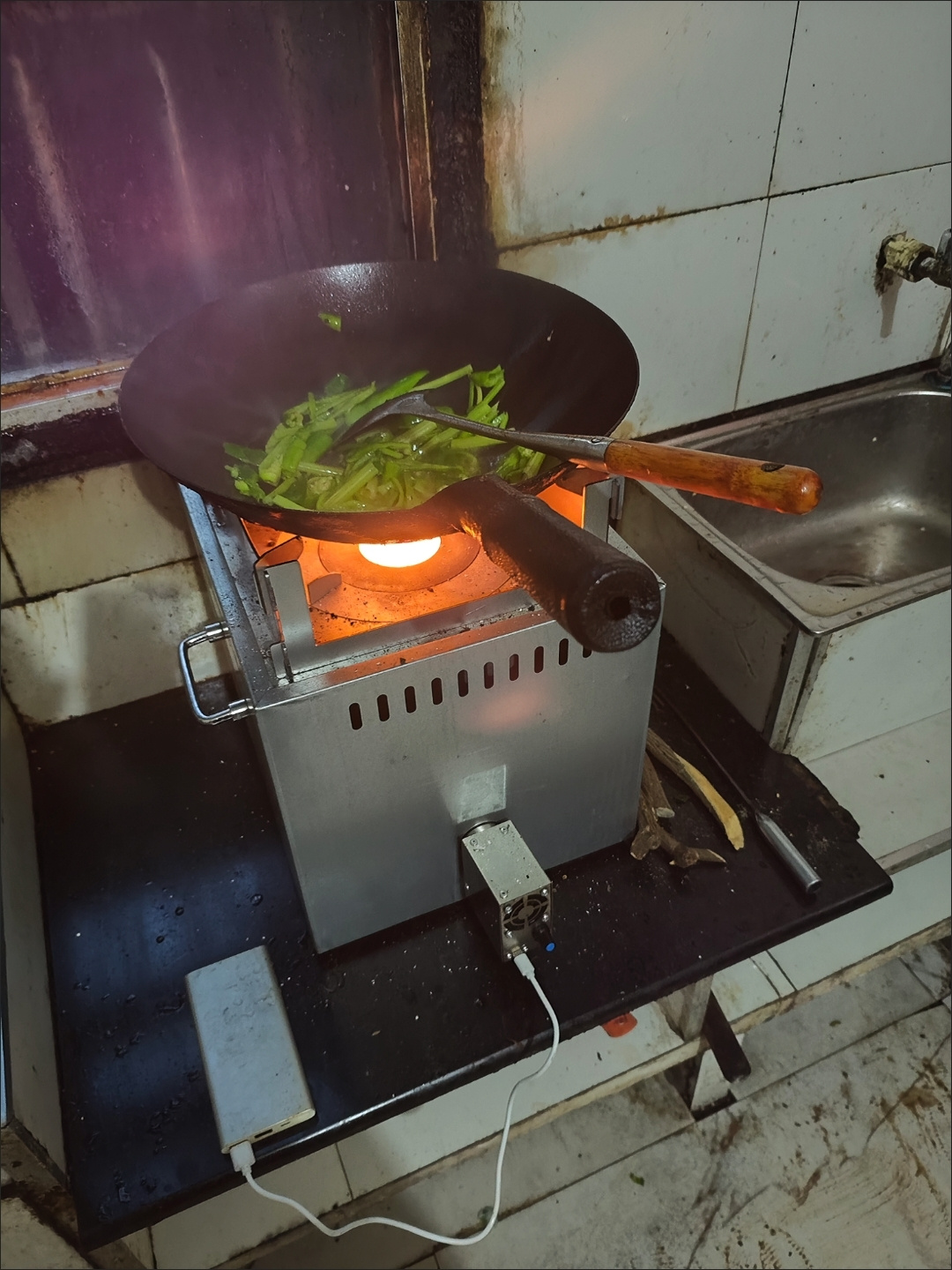 新款便携式气化炉柴火炉户外家用烧木柴新型柴火灶猛火炉野炊露营