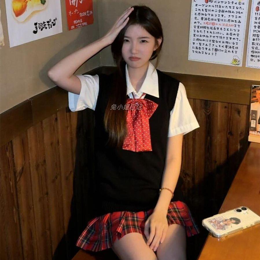 校供感上衣针织衫马甲无袖套头叠