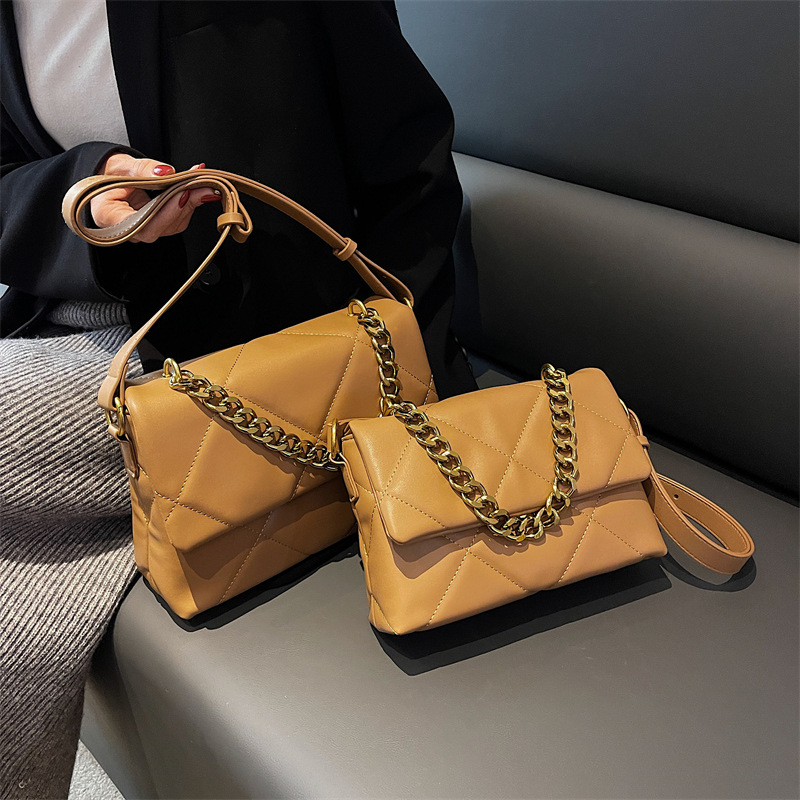 日本品质法式高级感小香风菱格通勤腋下包新款气质百搭上班链条小